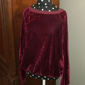 Umgee XL Burgandy sweatshirt